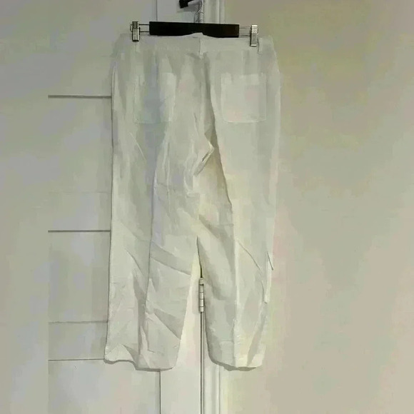 Larry Levine White Linen Capri Cargo Pants- Size 8- EUC - Picture 3 of 3